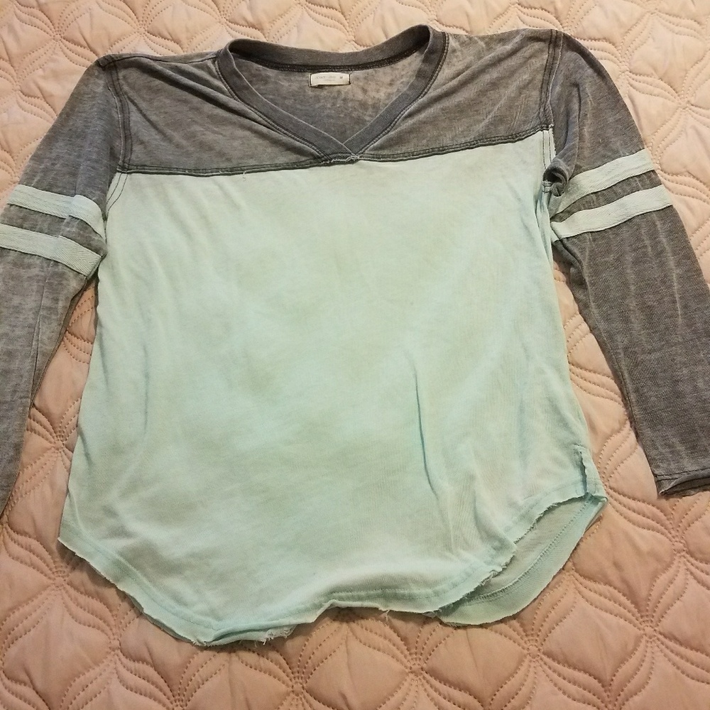 Lightweight Long Sleeved Shirt